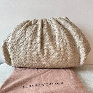 2019 Bottega Veneta Intrecciato Cream Large Pouch